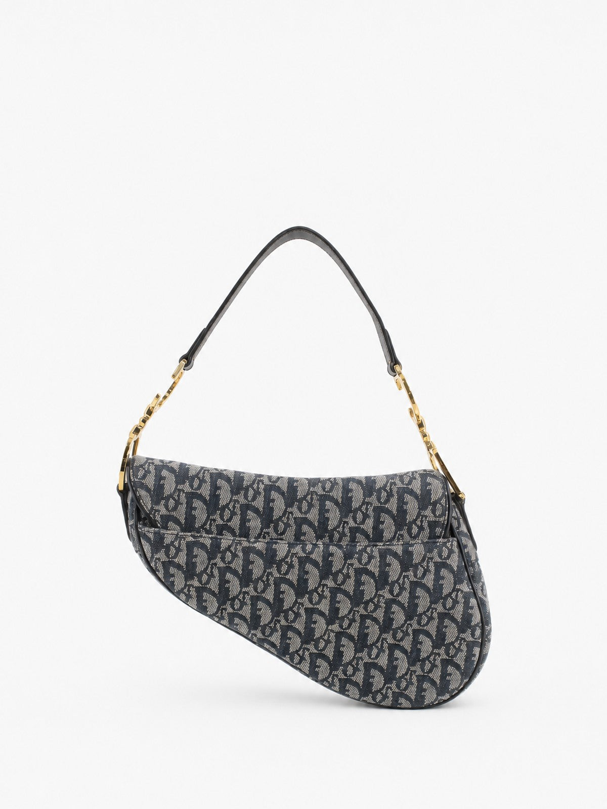Saddle