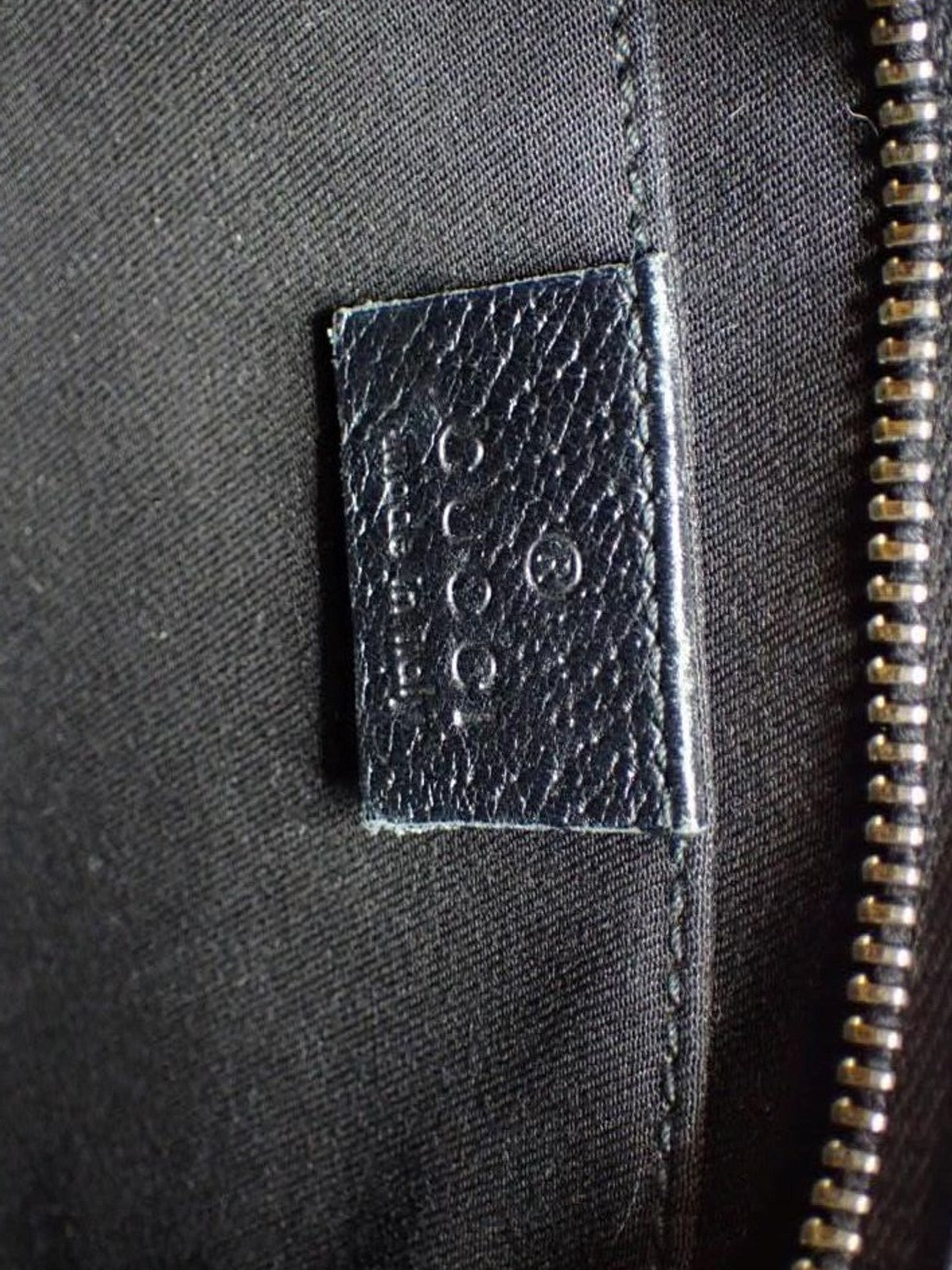 Abbey D-Ring Pochette