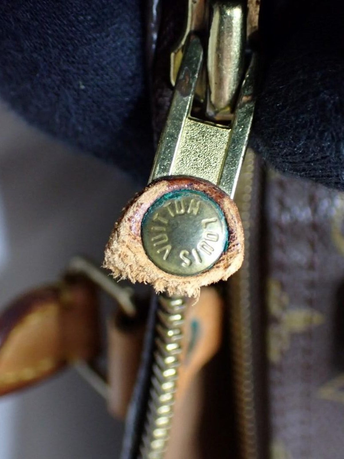 Louis Vuitton Speedy 30