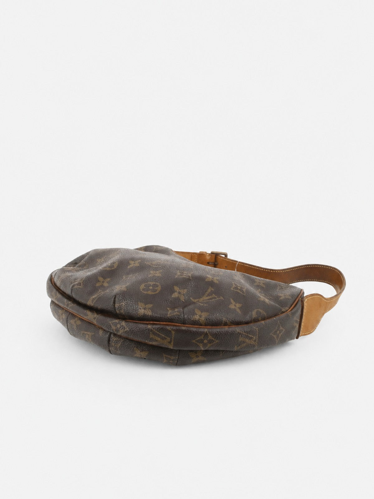 Louis Vuitton Croissant MM