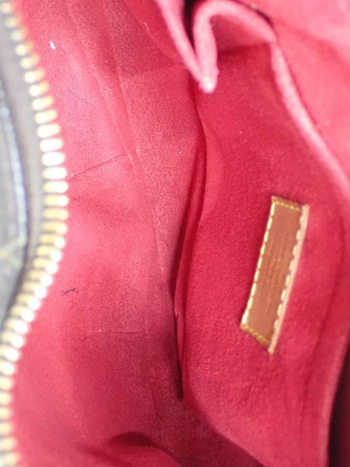 Louis Vuitton Croissant MM