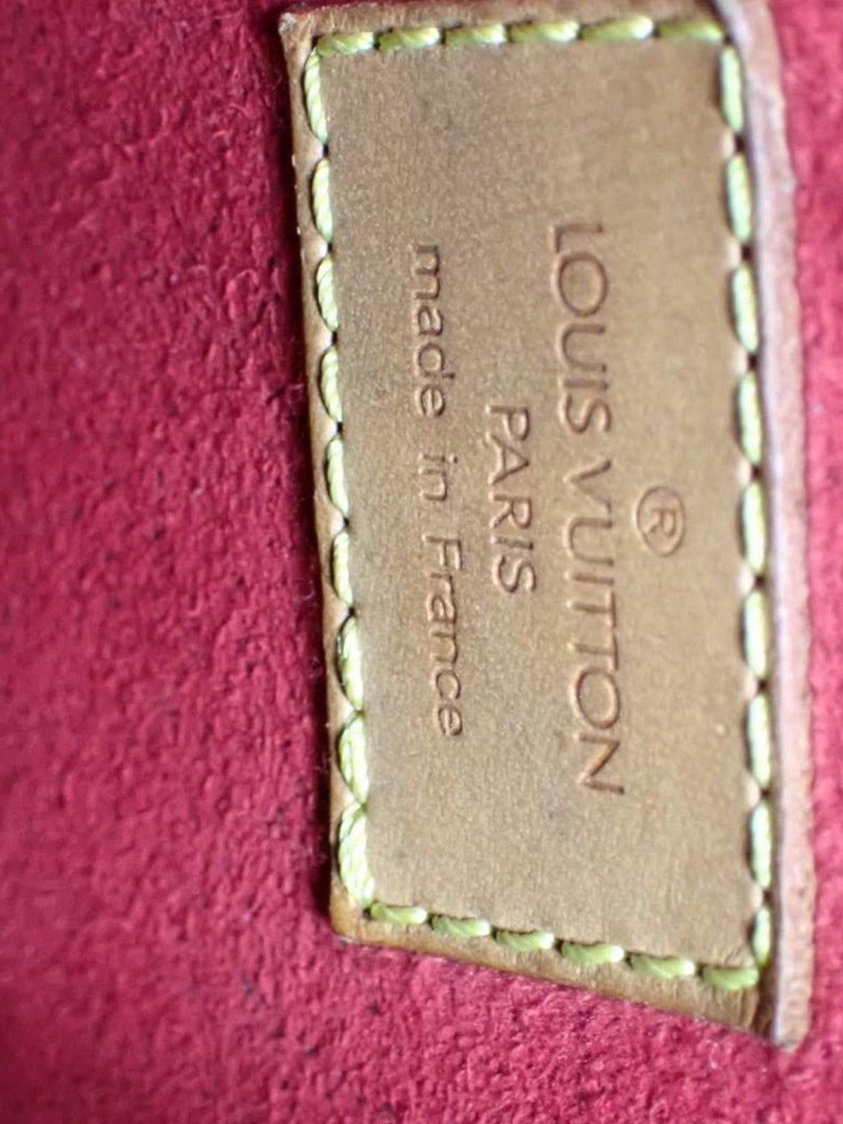 Louis Vuitton Croissant MM