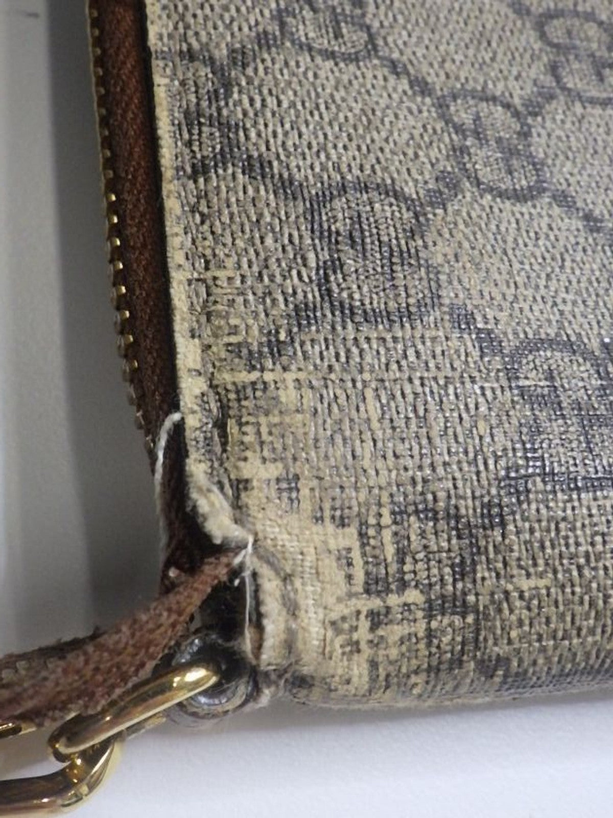 Gucci Shoulder Bag
