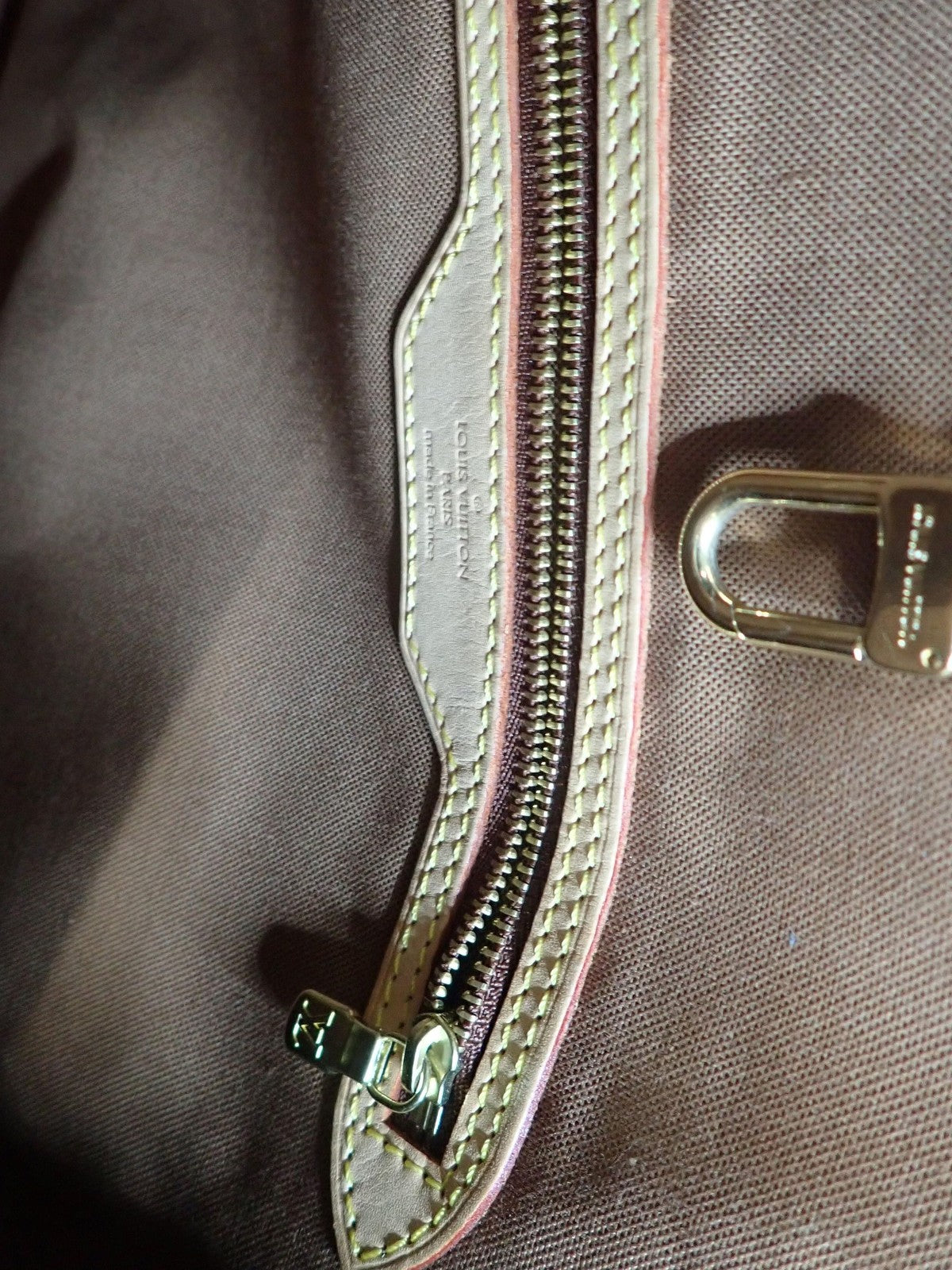 Louis Vuitton Batignolles Vertical MM