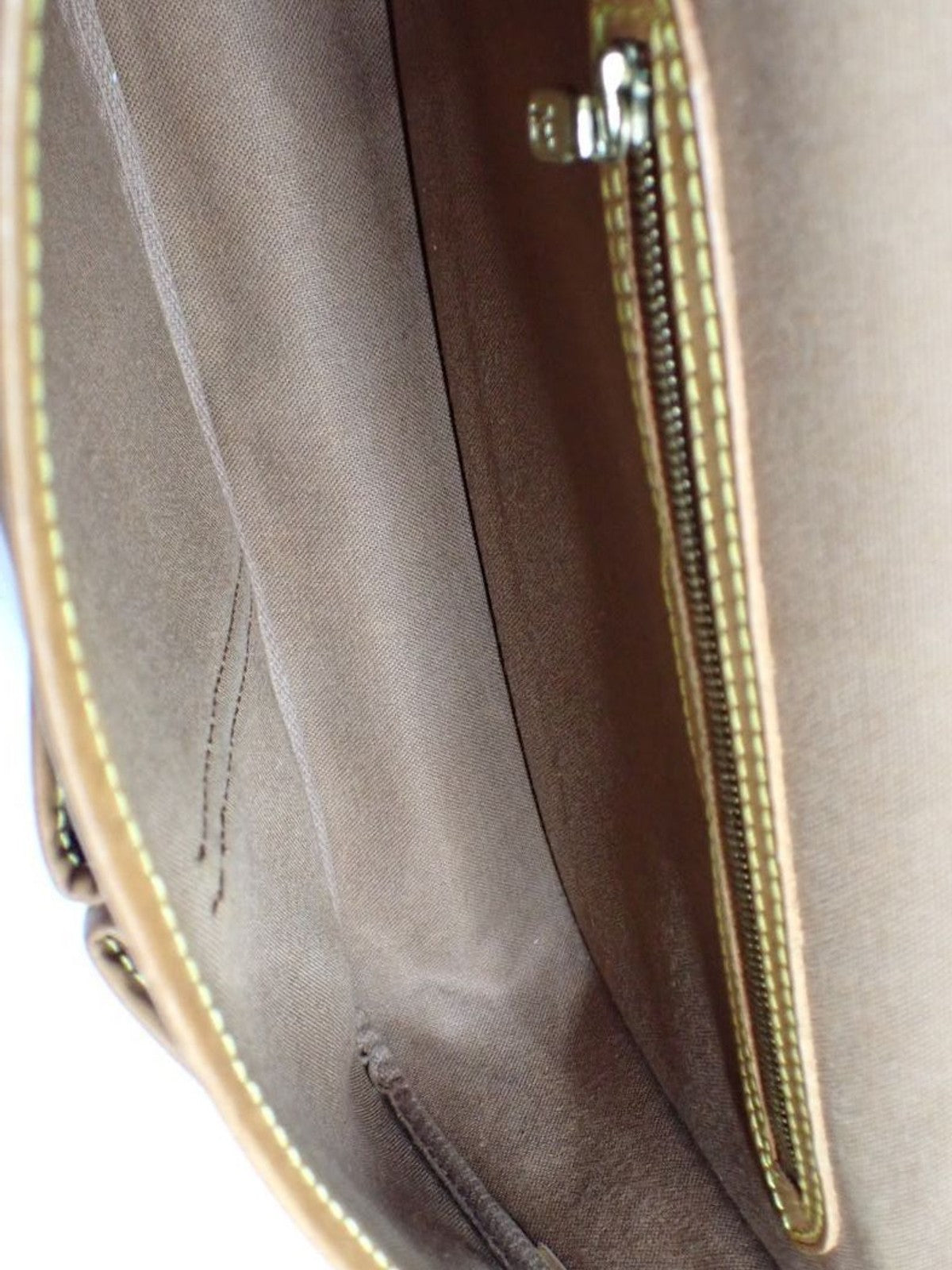 Louis Vuitton Gibeciere PM