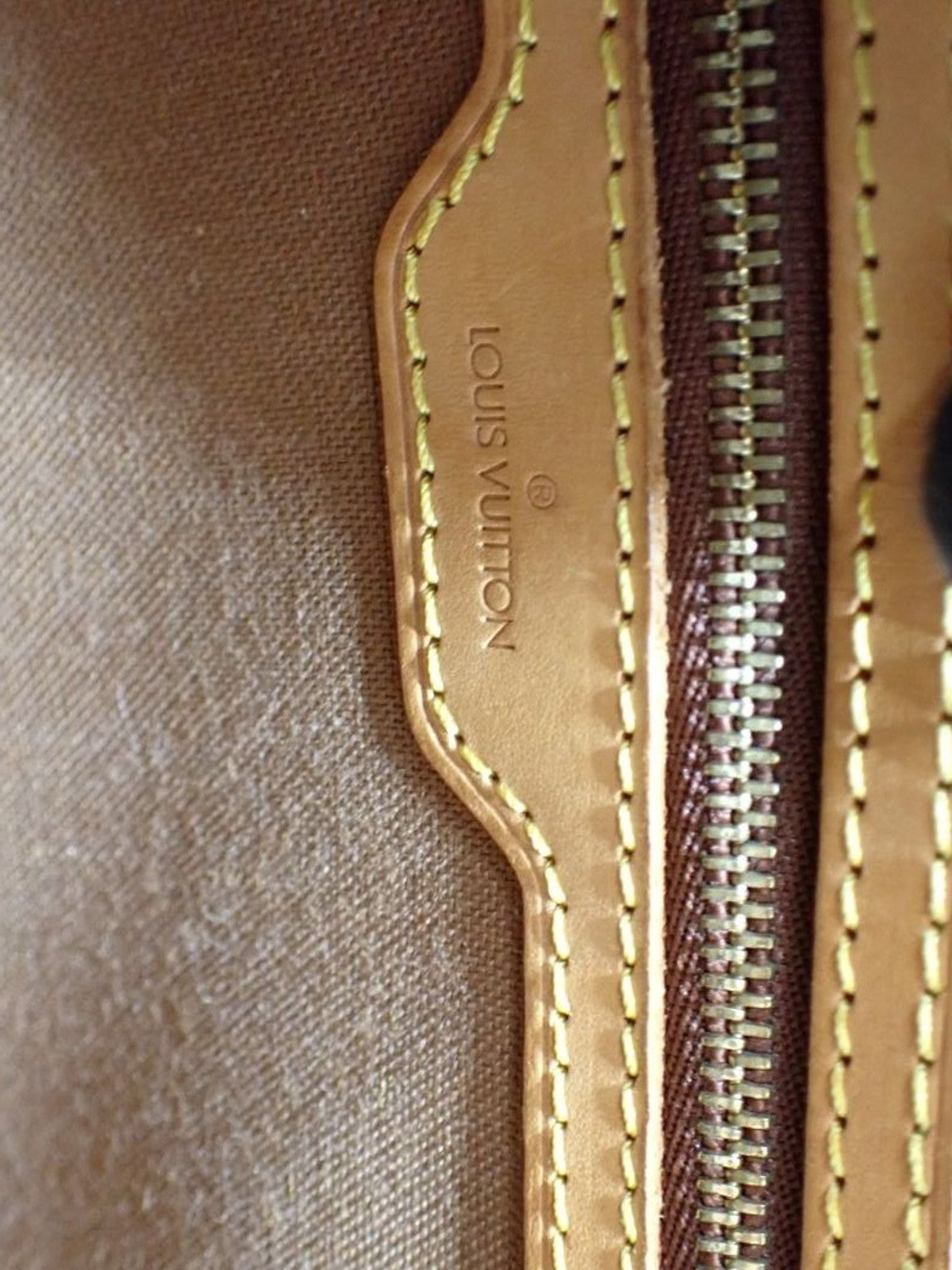 Louis Vuitton Gibeciere PM