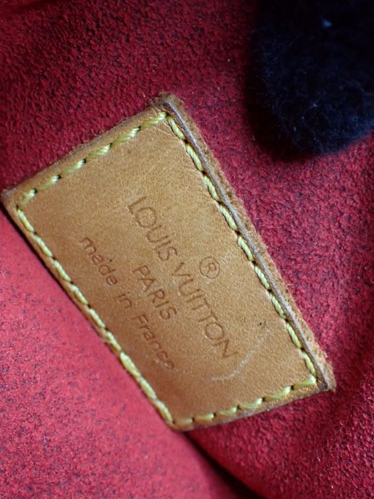 Louis Vuitton Croissant MM
