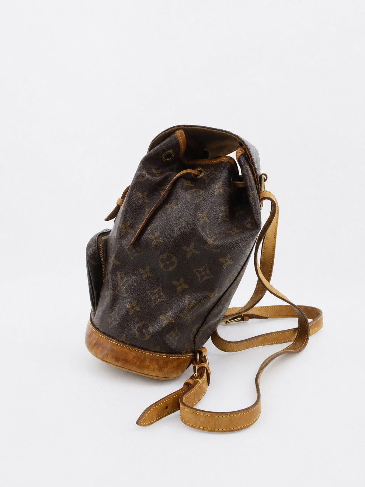 Louis Vuitton Montsouris MM