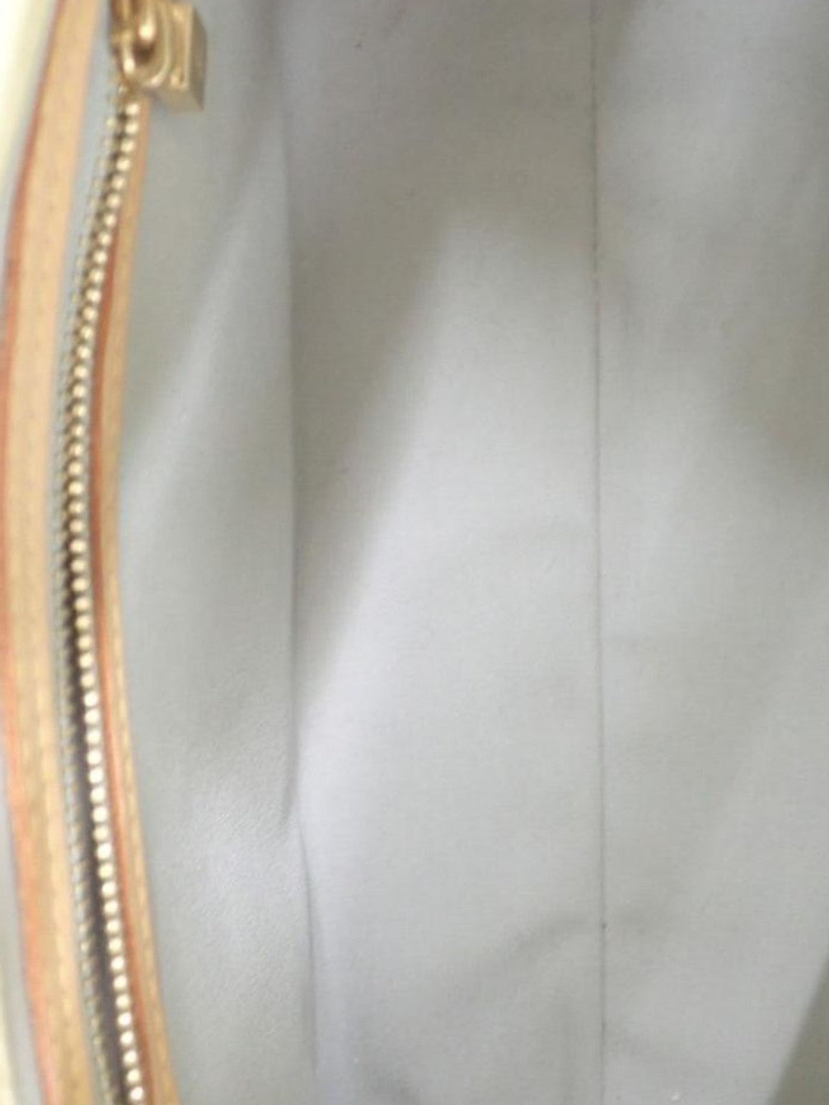 Louis Vuitton Reade PM